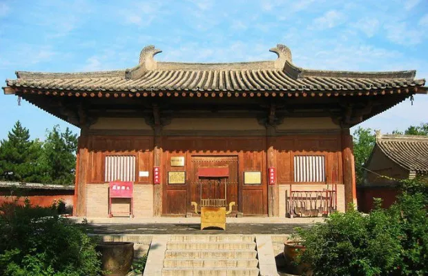 4 始建年代不详，重建于公元782年的五台山南禅寺大殿