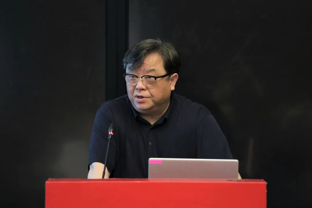上海大学上海美术学院教授李超发言