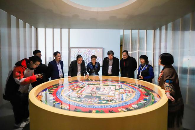 置身当代丝路时空 “驼铃声响——丝绸之路艺术大展”在京呈现400余组珍贵文物