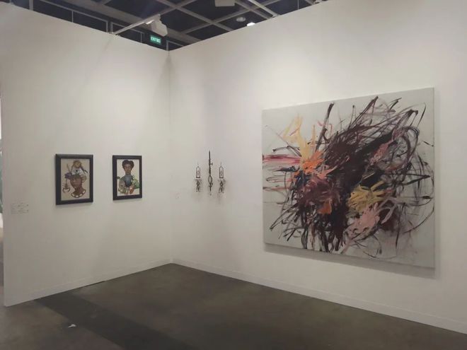 巴塞尔艺术展香港展会开幕，全球242间顶尖画廊齐聚维港