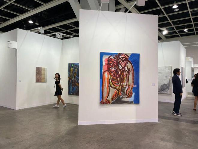 巴塞尔艺术展香港展会开幕，全球242间顶尖画廊齐聚维港