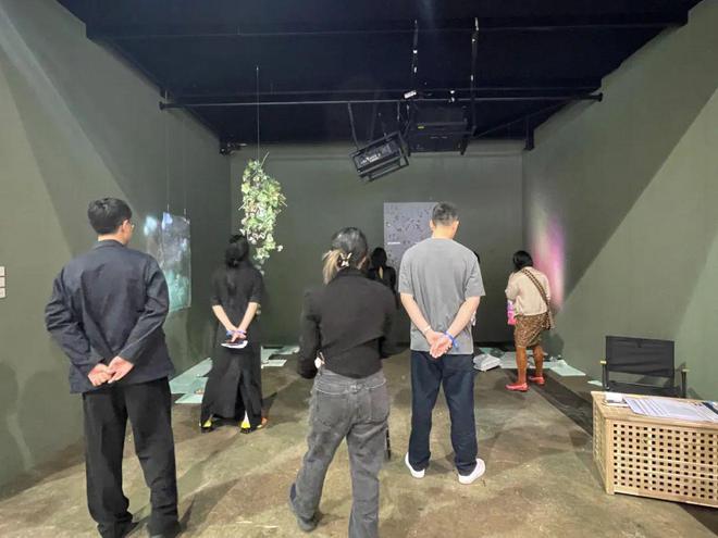 巴塞尔艺术展香港展会开幕，全球242间顶尖画廊齐聚维港