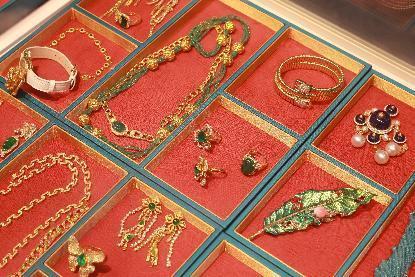彰显中国珠宝自信 展布千余家珠宝展商 2024北京国际珠宝展启幕