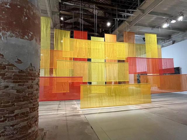 现场｜威尼斯双年展：艺术家与观者，“处处都是外人”